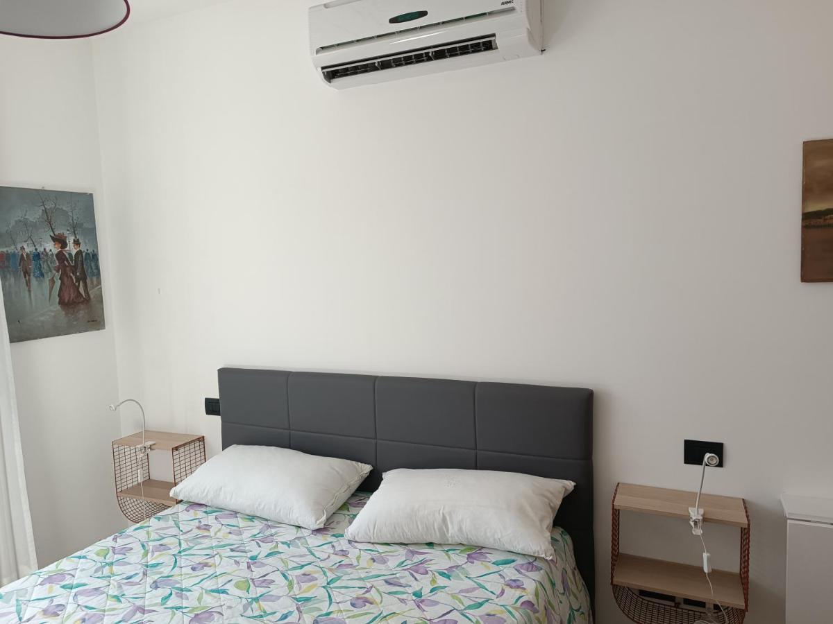 רומא Appartamento Per 4, Metro B Monti Tiburtini, Ac, Wi-Fi מראה חיצוני תמונה
