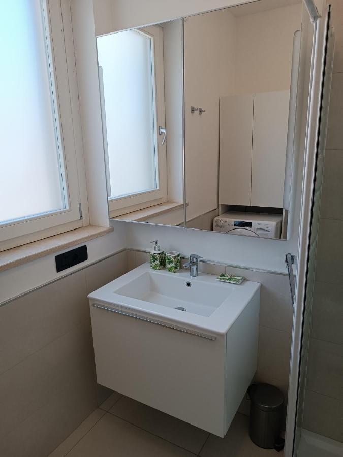 רומא Appartamento Per 4, Metro B Monti Tiburtini, Ac, Wi-Fi מראה חיצוני תמונה